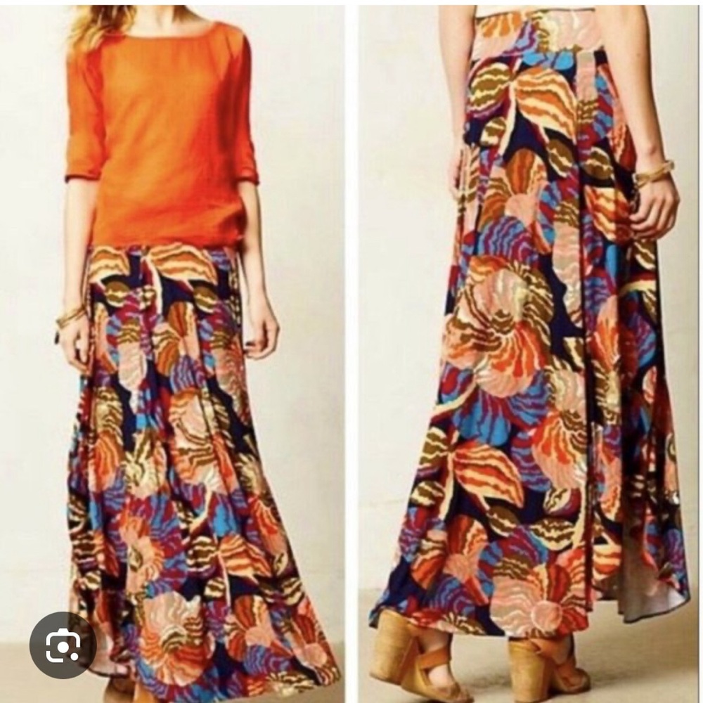 Make an offer - HD in Paris/Anthro skirt